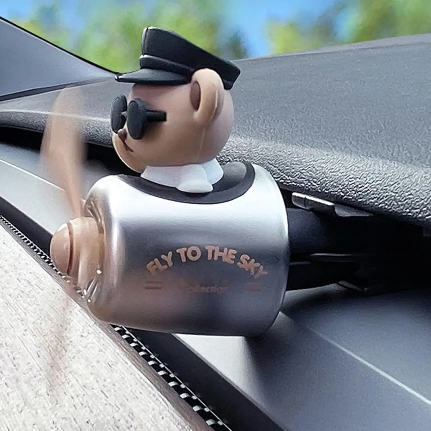 2 Pieces Car Air Fresheners, Cute Bear Pilot Car Diffuser, Propeller Air Outlet Vent Fresheners, Suitable for Automotive Interior Decoration (Bear (A B))