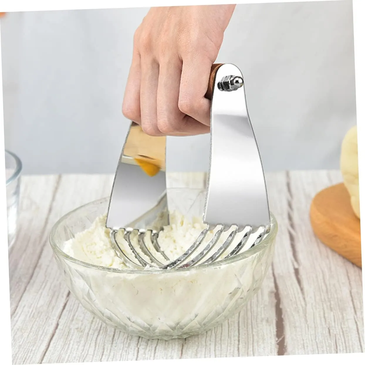 3pcs Flour Cutter Handle Reusable Scraper Kitchen Tool for Baking Pastry for Mixing and Blending Ingredients for Biscuits Cakes and Pies