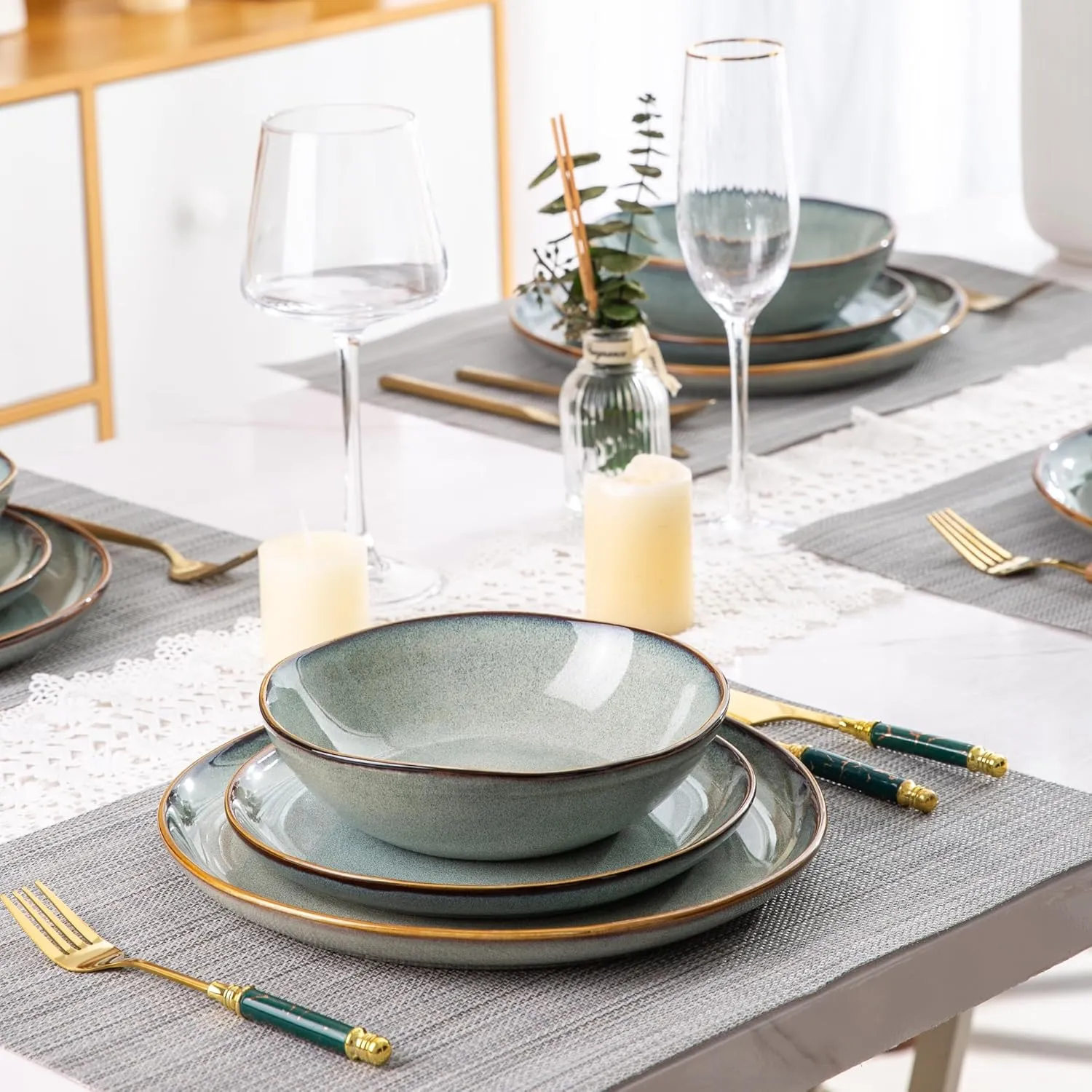 AmorArc Ceramic Dinnerware Sets,Handmade Reactive Glaze Stoneware Plates and Bowls Sets,Highly Chip and Crack Resistant | Dishwasher & Microwave Safe Dishes Set,Service for 6 (18pc)