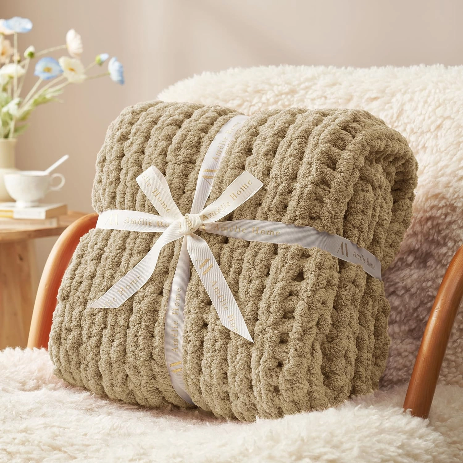 Amélie Home Chunky Knit Throw Blanket for Couch, Soft Chenille Crochet Blanket for Sofa, 50"x60", Beige