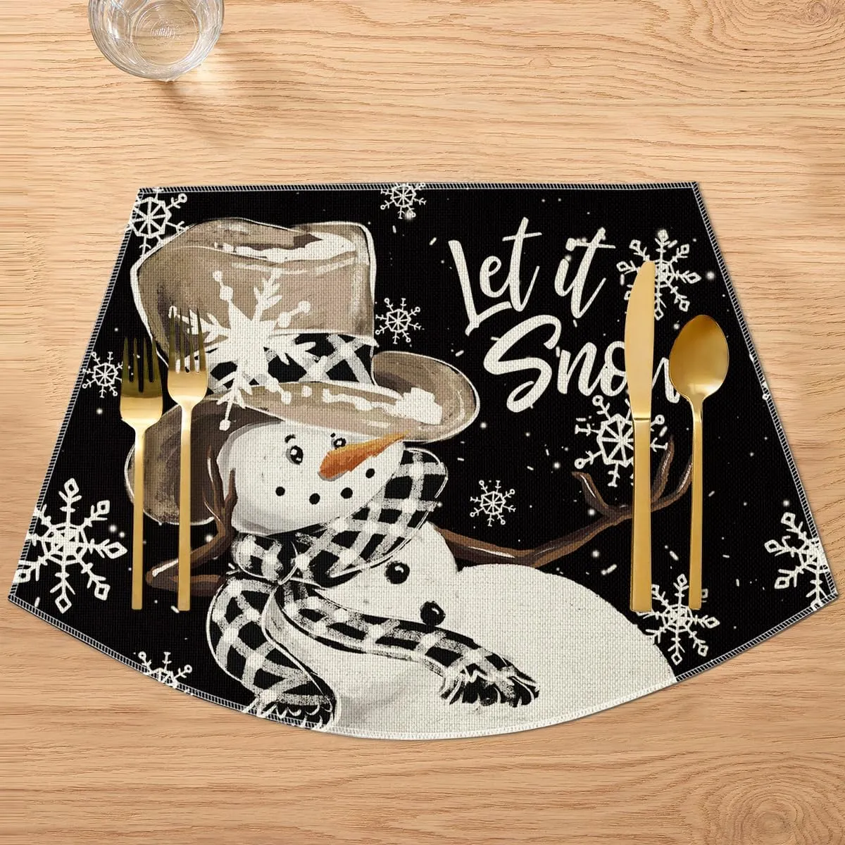 Artoid Mode Black Christmas Snowman Wedge Shape Placemats for Round Table Set of 4, Let it Snow Winter Winter Seasonal Kitchen Dining Table Decoration for Indoor Party Home