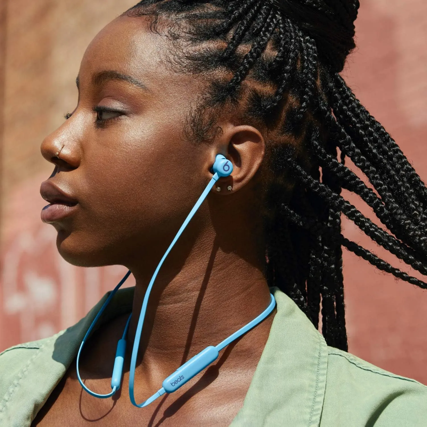 Beats Flex with Apple 20W USB-C Power Adapter - Flame Blue