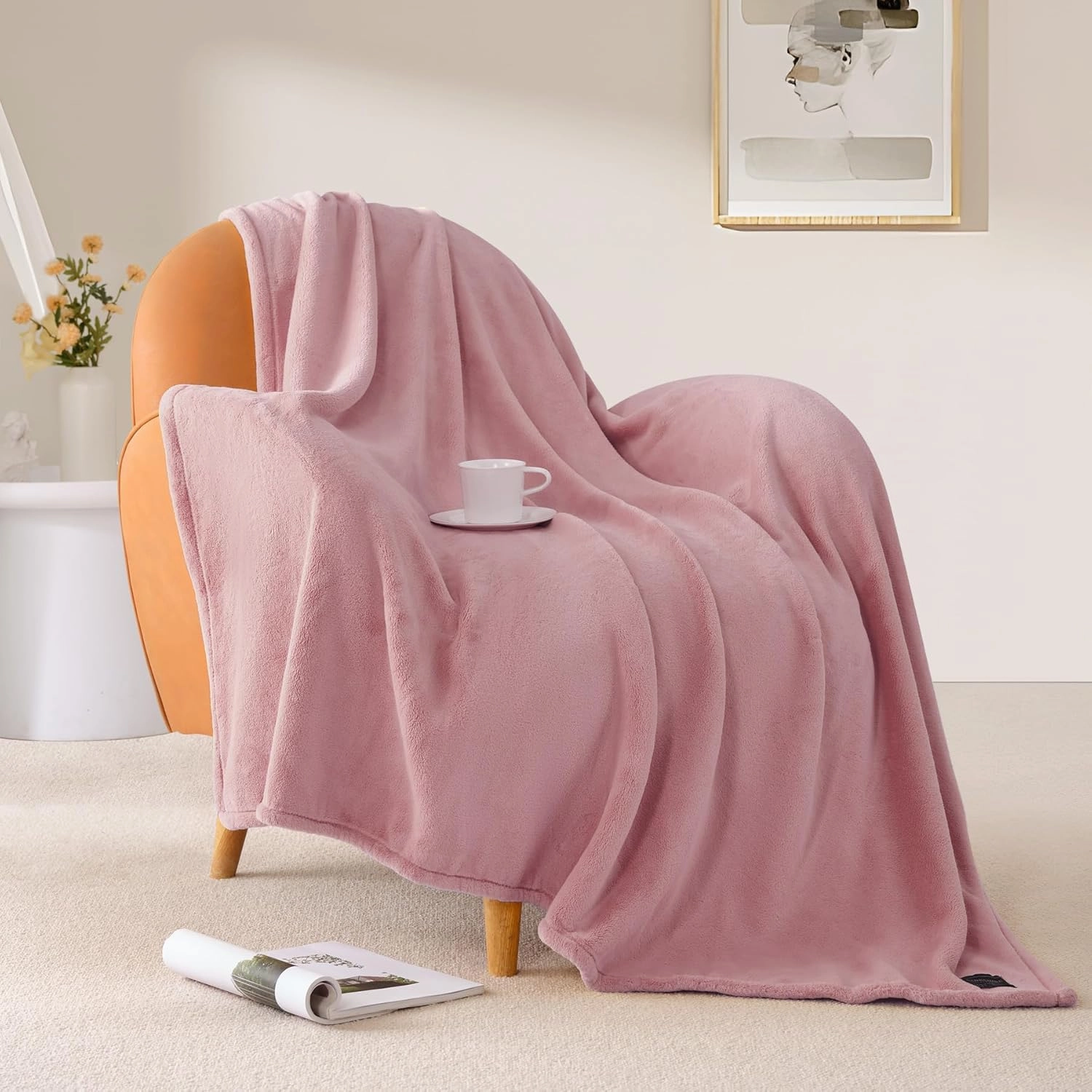 BEAUTEX Fleece Blanket Queen Size Super Soft Flannel Throw Blanket Lightweight Fuzzy Plush Blanket for Couch Sofa or Bed All Seasons (Dusty Pink, 90" x 90")