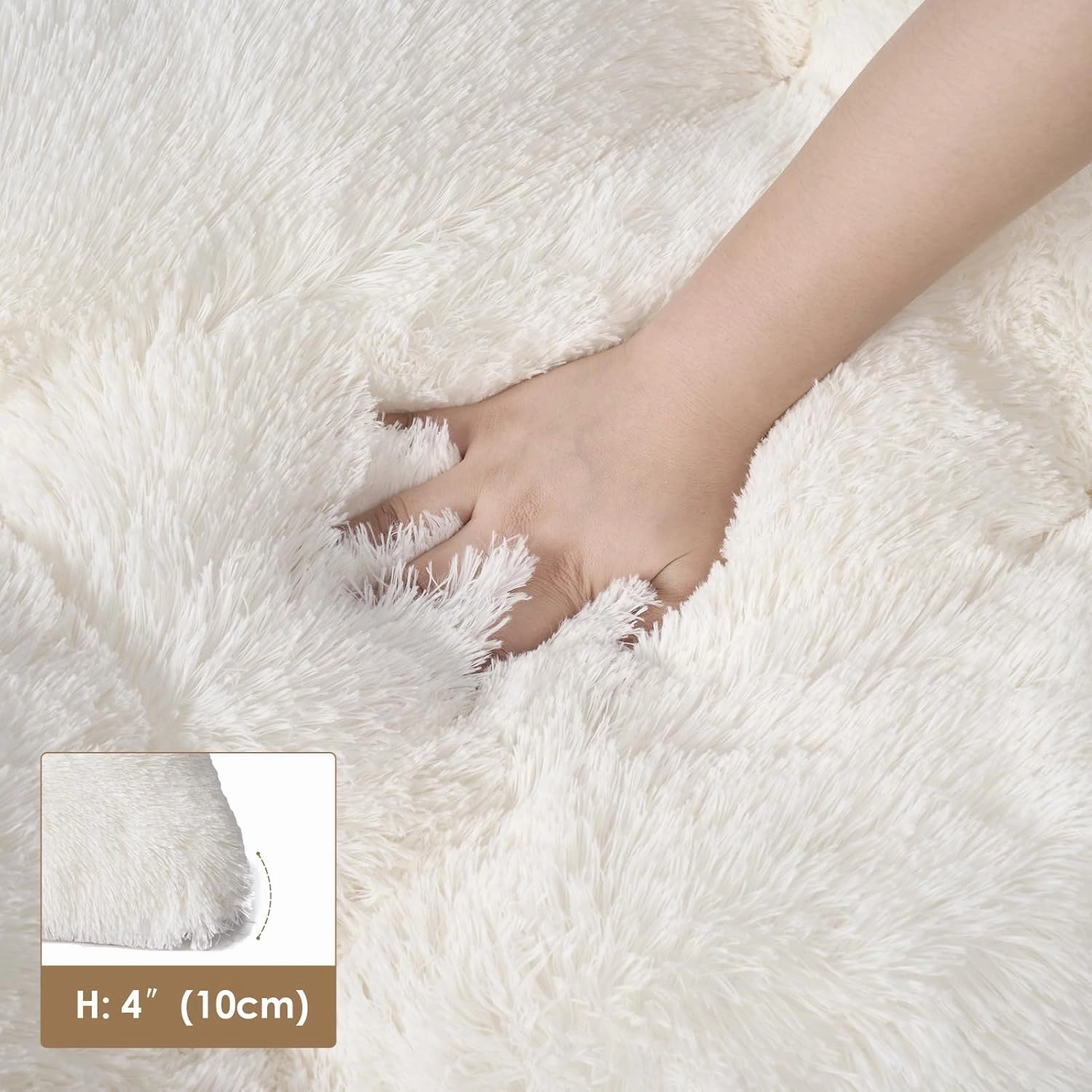 EHEYCIGA Fluffy Dog Crate Bed for Small Dogs, Plush Faux Fur Crate Pad, Calming Anti Anxiety Small Dog Bed, Washable Soft Warm Mat with Non-Slip Bottom, Beige