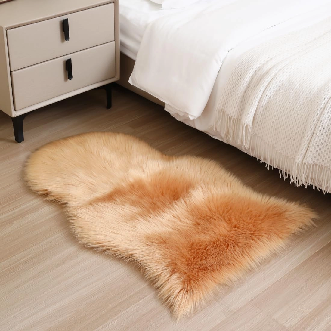 Faux Fur Rug 2×3 Ft Brown Sheepskin Rug Super Soft Fluffy Plush Area Rug Used for Bedroom Floor Children's Room Sofa Cushion Living Room Bedside Rugs
