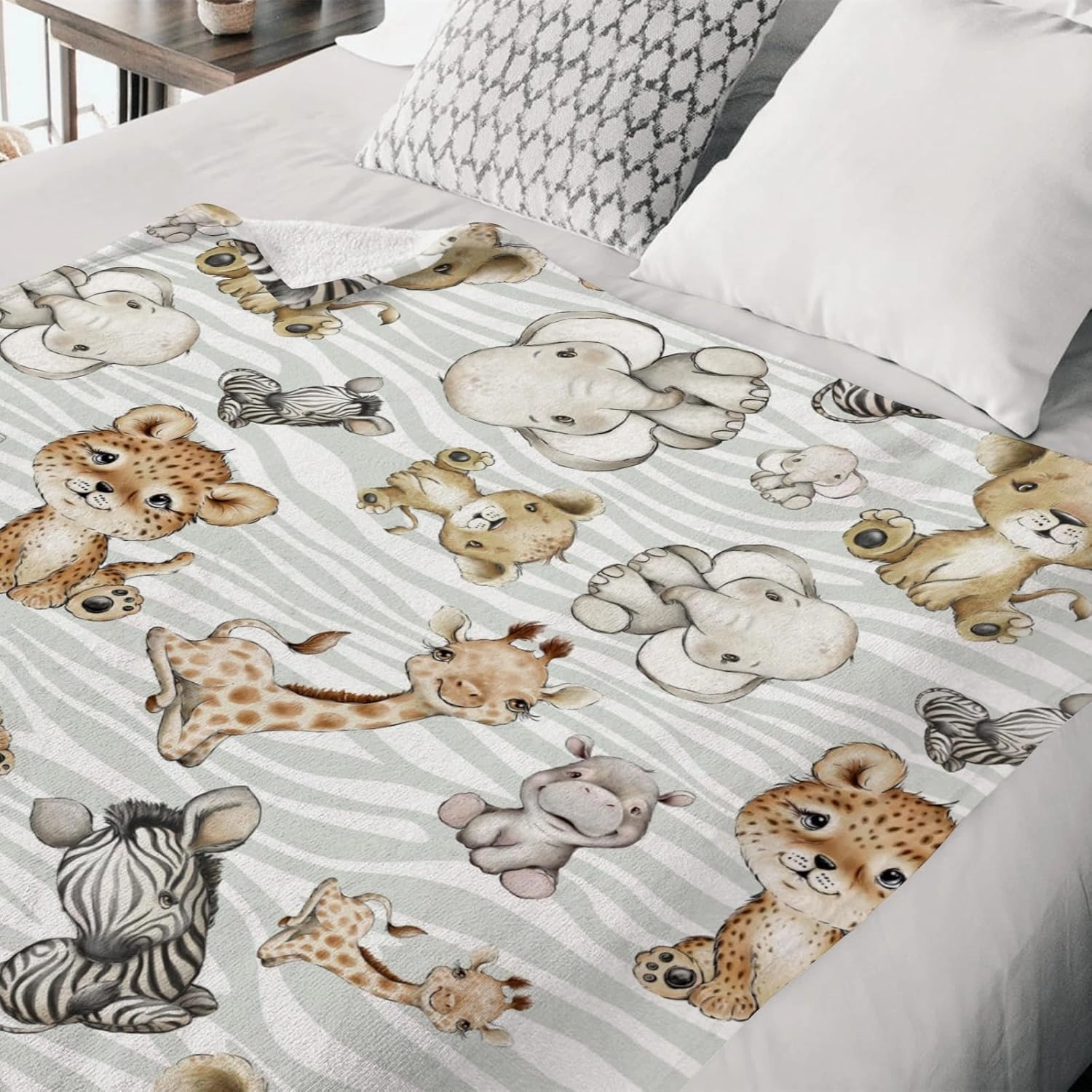 HawSkgFub Kids Safari Baby Animals Blanket Boy Girl Gift, Nursery Jungle Elephant Giraffe Zebra Lion Leopard Hippo Lightweight Fluffy Flannel Fleece Blankets, Soft Warm Toddler Nap Bedding Decor 60x80