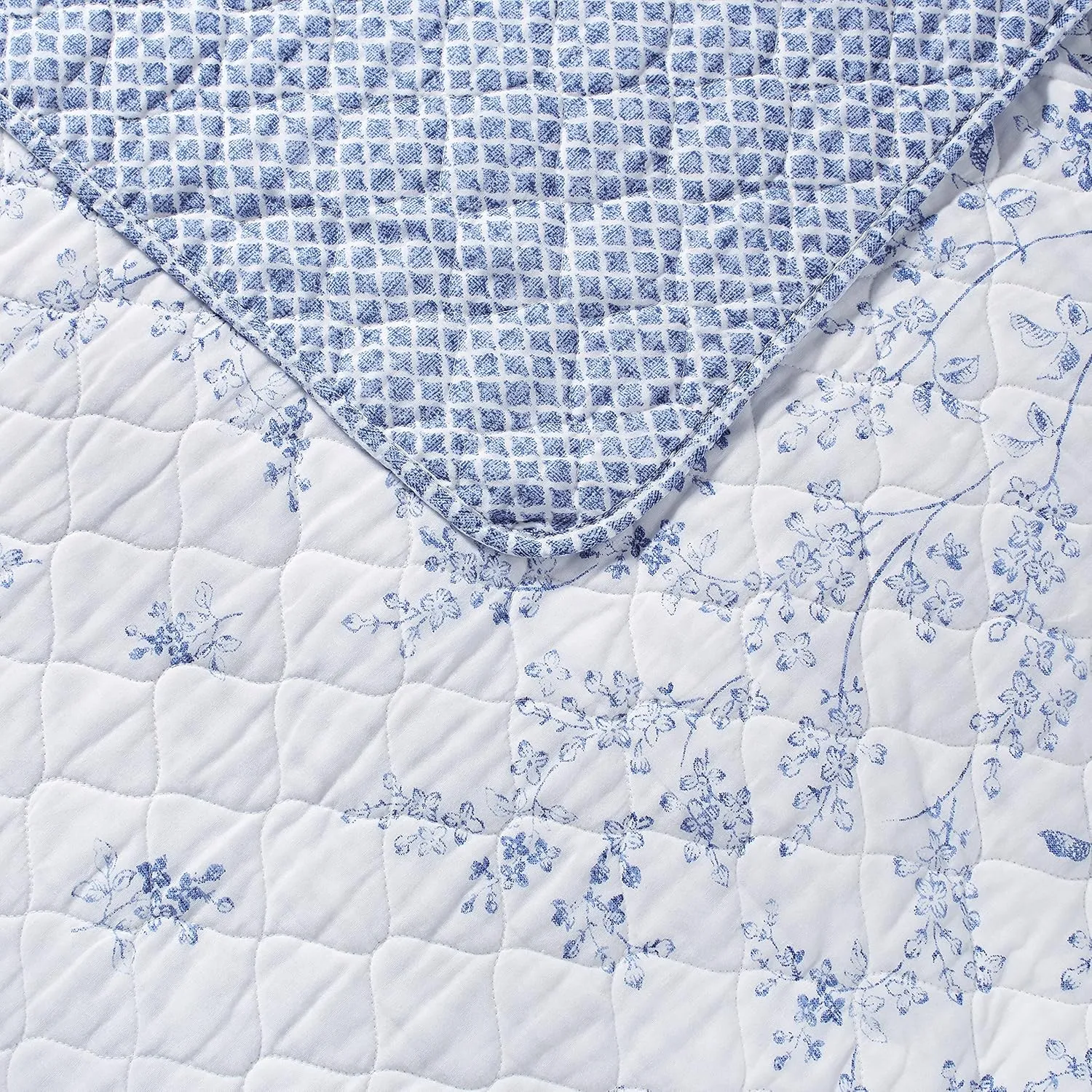 Laura Ashley Home - King Quilt Set, Reversible Cotton Bedding with Matching Shams, Pre-Washed Home Decor for Added Softness (Flora Blue, King)