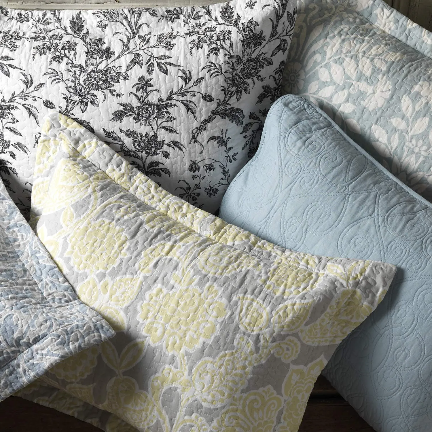 Laura Ashley Home - King Quilt Set, Reversible Cotton Bedding with Matching Shams, Pre-Washed Home Decor for Added Softness (Flora Blue, King)