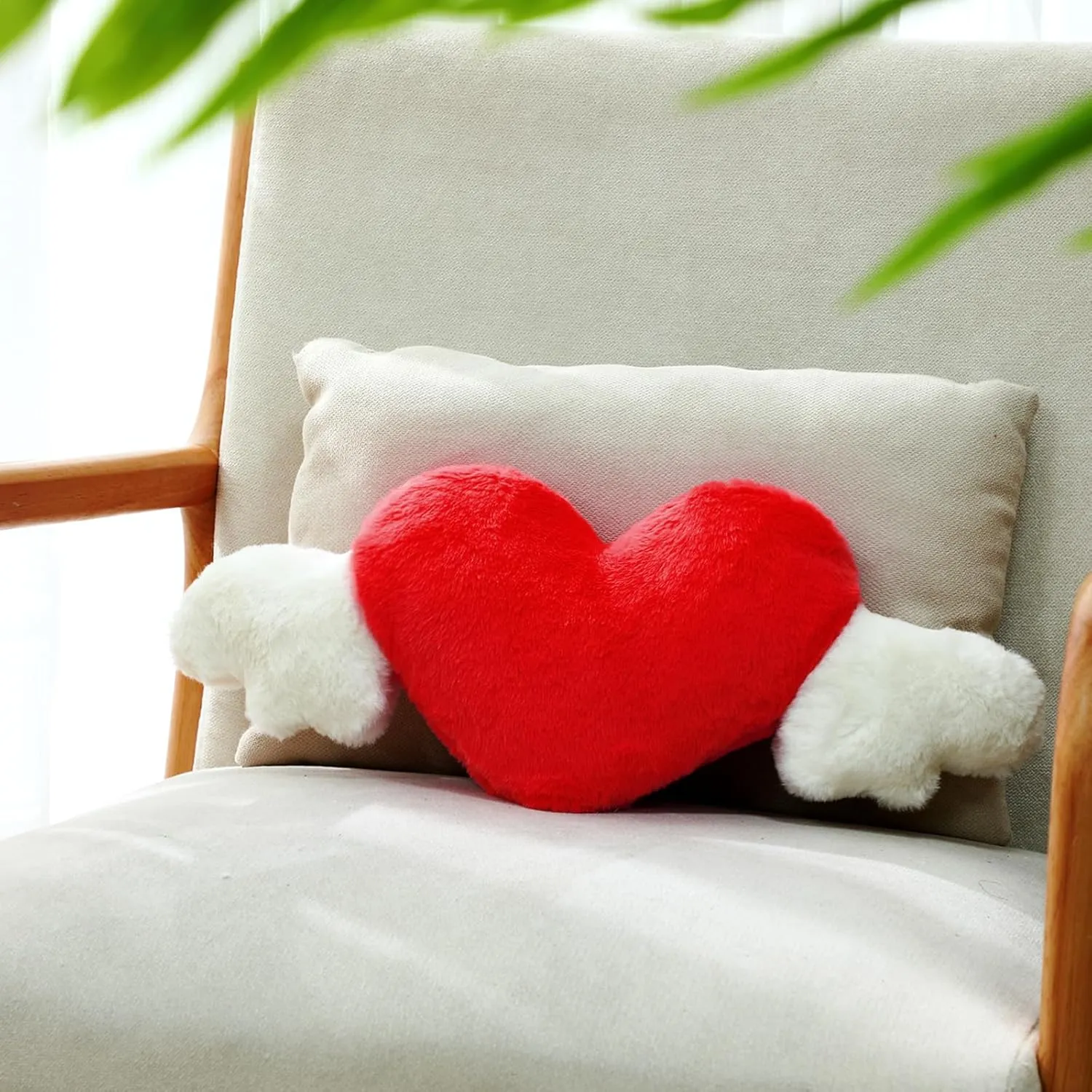Macarrie 2 Pcs Plush Heart Shaped Pillow with Angel Wings Car Headrest Soft Comfortable Car Seat Pillow for Driving Travelling Room Office Car Decor, 19.7 x 8.3 Inch(Red)
