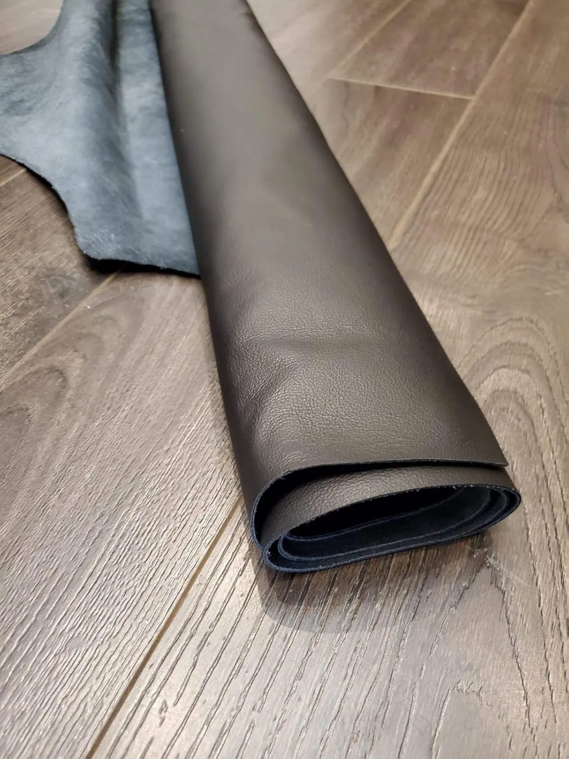 NAT Leathers Black Butter Soft Aniline Light Weight Smooth Fullgrain Nappa 18-22 Square Feet 2.0-2.5 oz Nappa Soft Upholstery Handbag Cowhide Genuine Cow Leather Hide Skin (About 30" x 60")