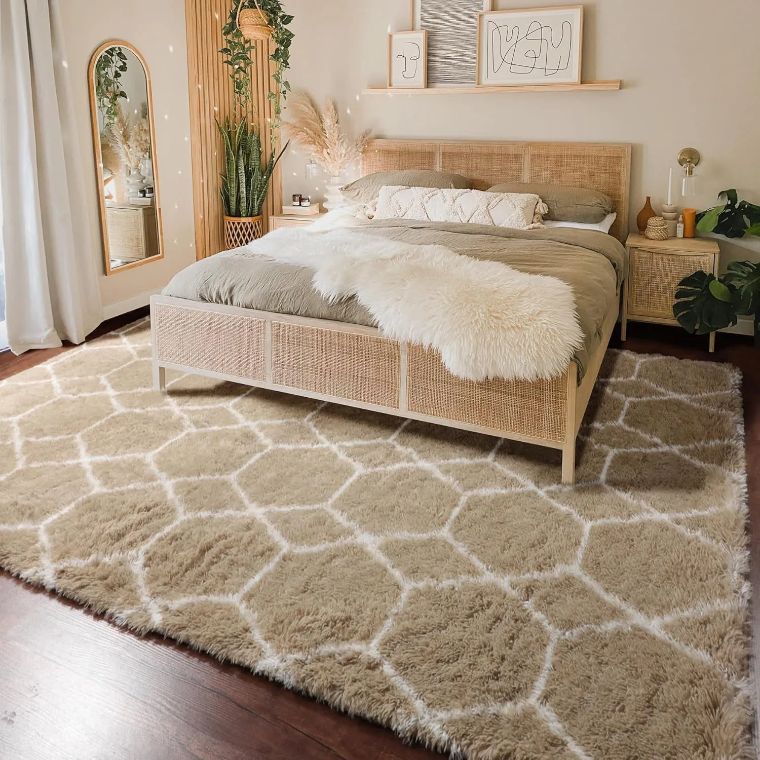 ONASAR Area Rugs for Bedroom Living Room, Washable 4x6 Fluffy Beige and White Throw Rug Floor Mat for Home Decor Aesthetic, Geometric Soft Shaggy Plush Carpet for Kids Teen Nursery Dorm Office