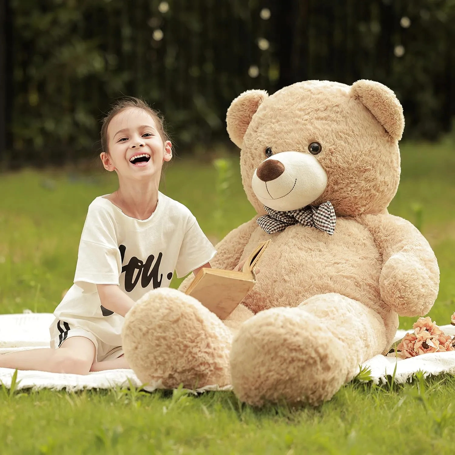 Poutmac 47 inch Giant Teddy Bear Stuffed Animal Brown Big Plush Teddy Bear Valentine's Gift for Girlfriend Soft Stuffed Bear Animals for Christmas,Birthday,Mother's Day