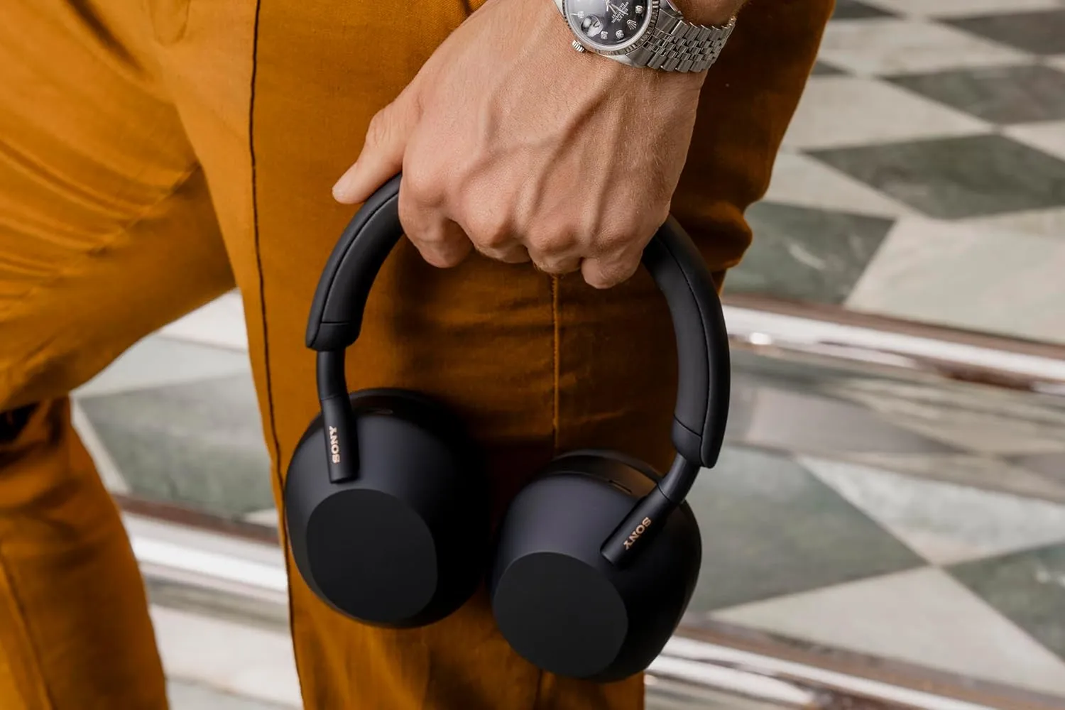 Sony WH-1000XM5 The Best Wireless Noise Canceling Headphones, Auto NC Optimizer, 30-Hour Battery, Alexa Voice Control, Black