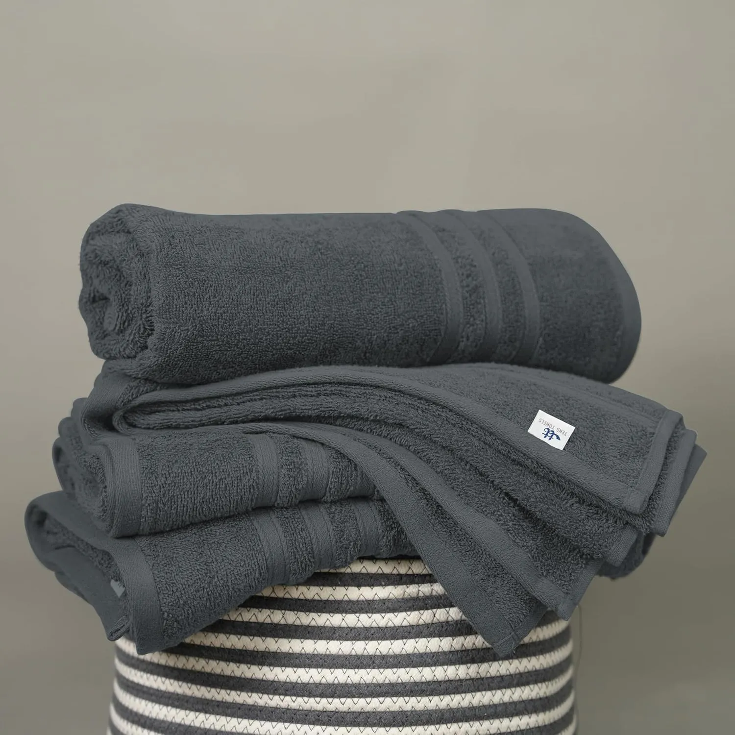 Tens Towels Pack of 4 Soft Bath Towels, 100% Cotton, 27 x 54 Inches, Lightweight & Quick-Dry, Ideal for Daily Bathroom Use, Practical & Comfortable, Dark Grey