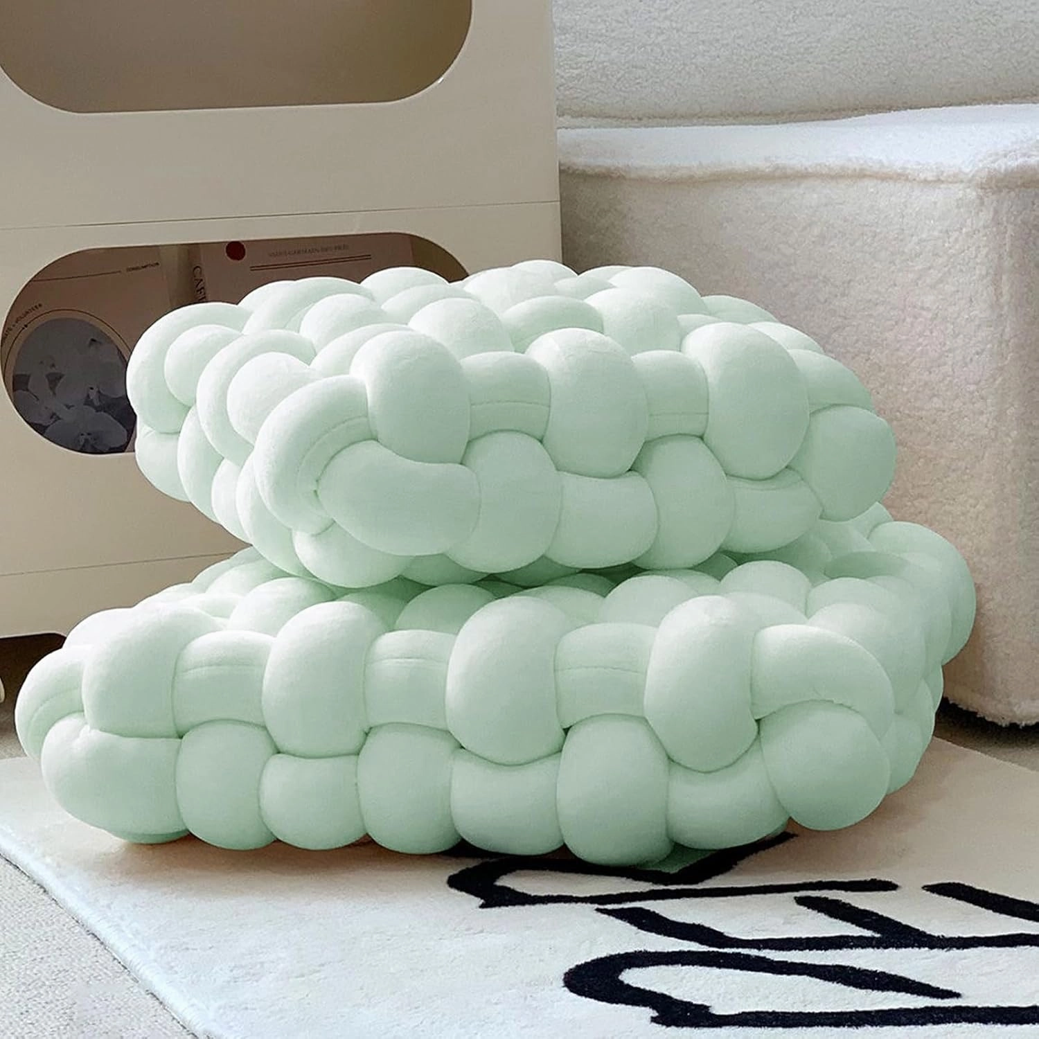 Velvet Chunky Yarn Bulky Giant Arm Knitting Yarn, Super Soft Jumbo Tube Weight, Fluffy DIY Crochet Hand Making Washable for Blanket, Pet Bed, Rugs Pillow (2.2lb-Light Green)