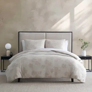 Vera Wang - Duvet Cover Set, Soft Bedding Set with Matching Shams, Delicate Floral Design, Chic Room Essentials (Roses Beige, Queen)