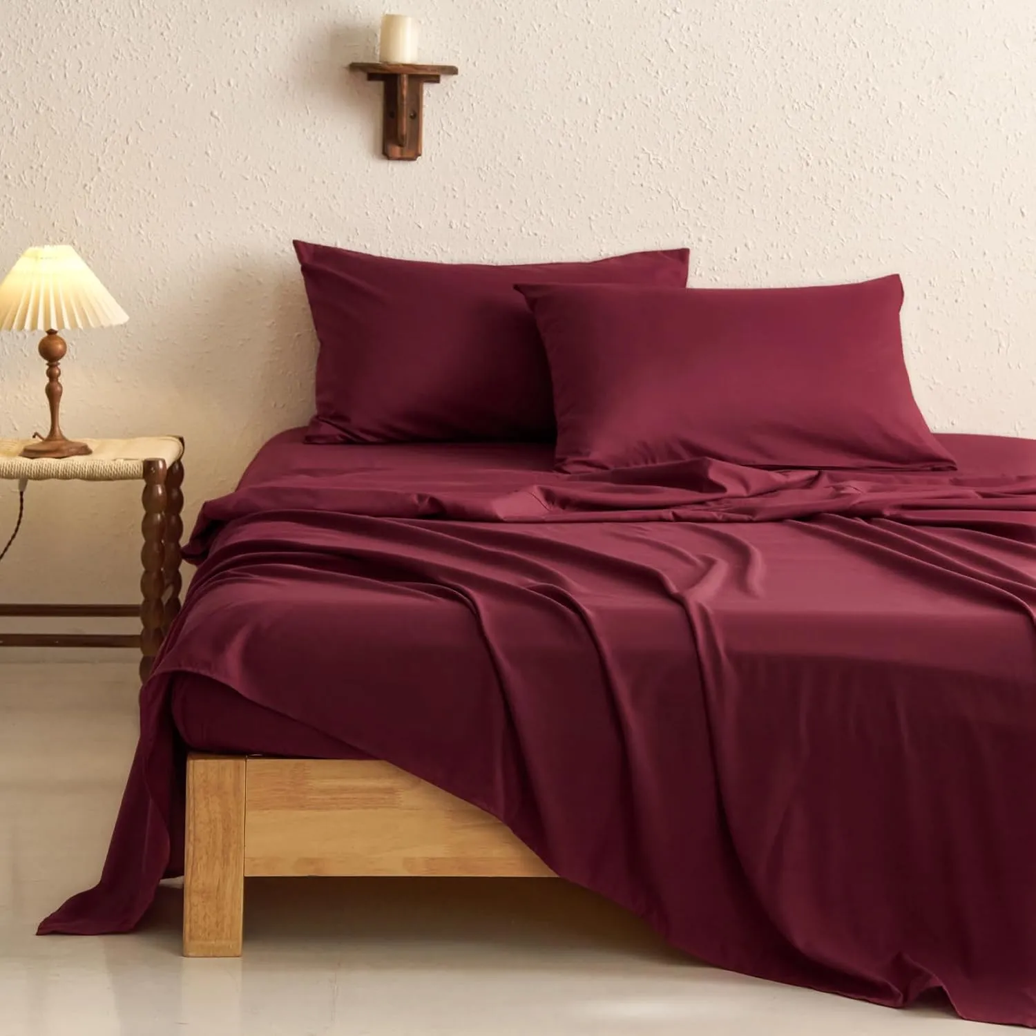 Wake In Cloud - Rustic Comforter Set with Sheets, Cabin Lodge Christmas Bear Moose Deer Wildlife Western Patchwork Country, 7 Pieces Bed in a Bag, Burgundy Black, King Size